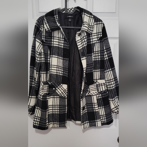 Black and white plaid jacket - Picture 1 of 3